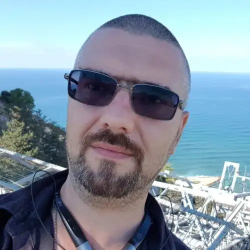 Yuriy, 48Nazrat Illit, Israel 