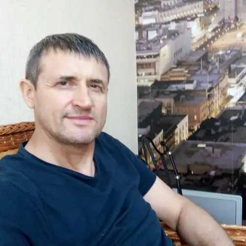 Yuriy, 58Ukraine 