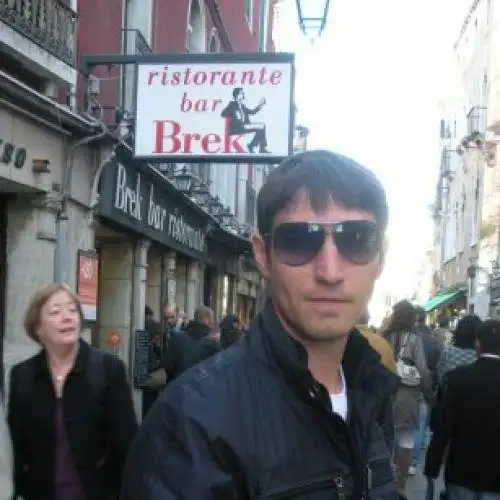 Sergey, 46Ukraine 