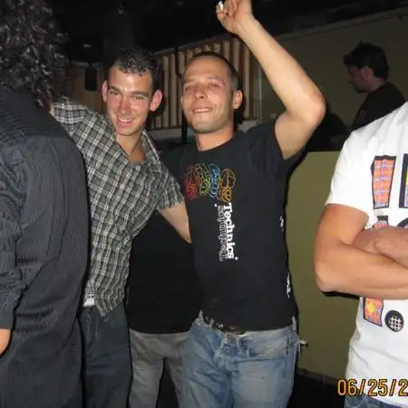 anton, 38Herzliya, Israel 