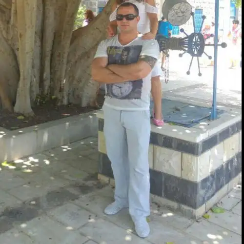 Jeka, 47Haifa, Israel 