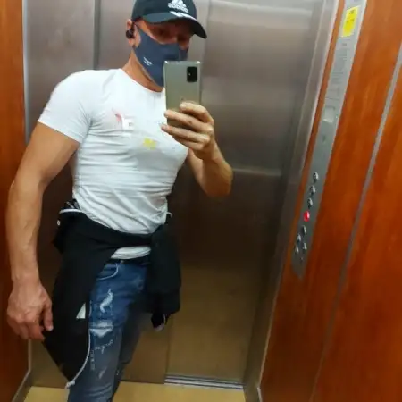 Nikita, 44Tel Aviv, Israel 