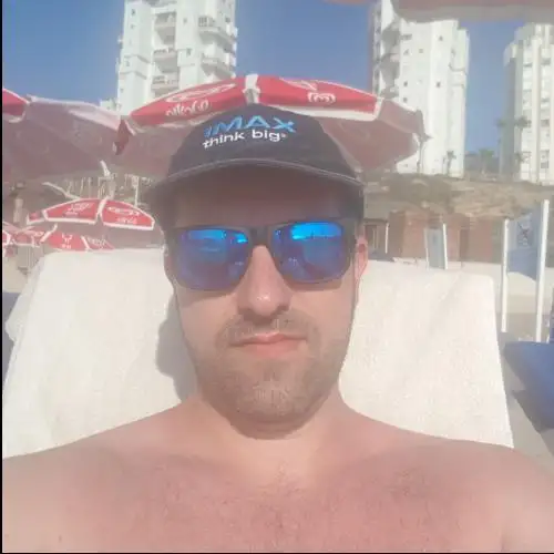 Maksim, 44Bat Yam, Israel 
