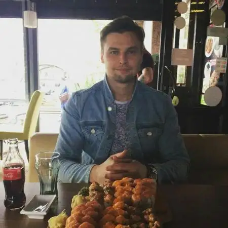 Anton, 37Ukraine 