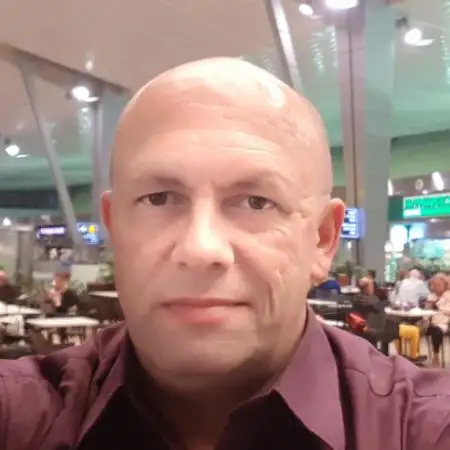 Artur, 55Arad, Israel 