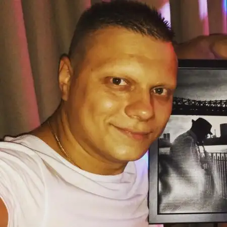 Yuriy, 35Holon, Israel 