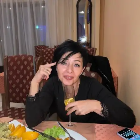 Galina, 52Bat Yam, Israel 
