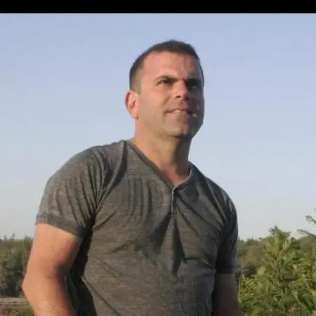 חזי, 51Haifa, Israel