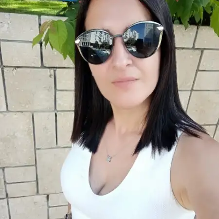 Tanya, 42Ashdod, Israel