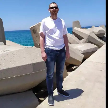 Dennis, 44Lod, Israel 