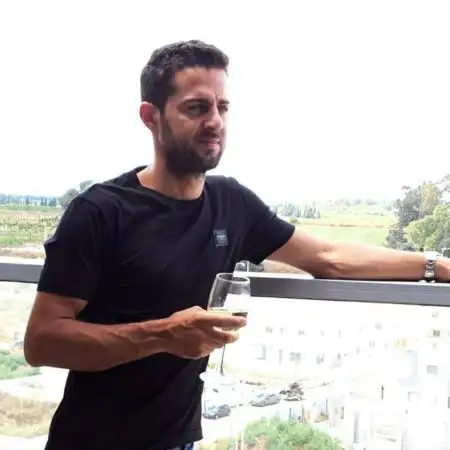 Omri, 39Even Yehuda, Israel 