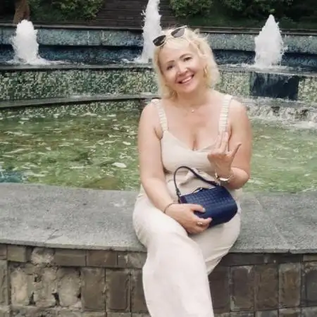 Yulia, 54Russia 