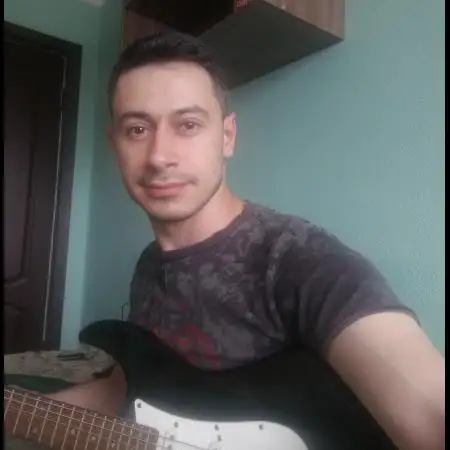 Gilad, 37Holon, Israel