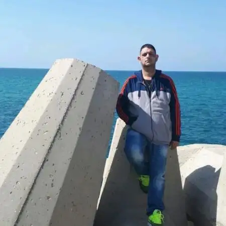 Avi, 43Ashkelon, Israel 