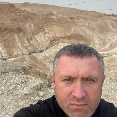 Sasha, 47Haifa, Israel