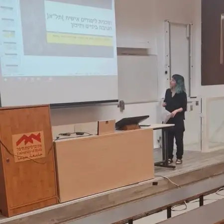 jen, 43Nahariya, Israel 