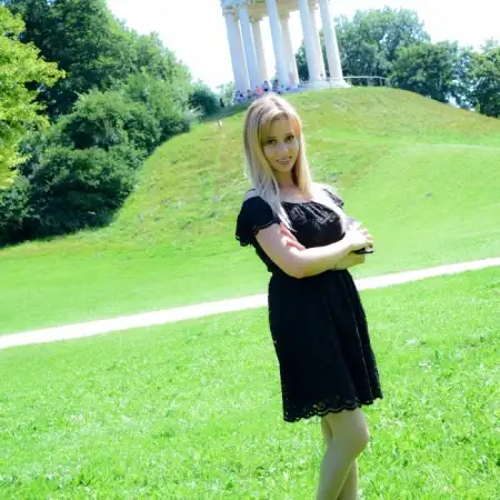 Viktoriya, 34Munich, Germany 