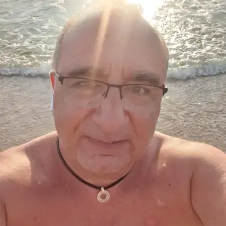 moshik, 61Petah Tikva, Israel