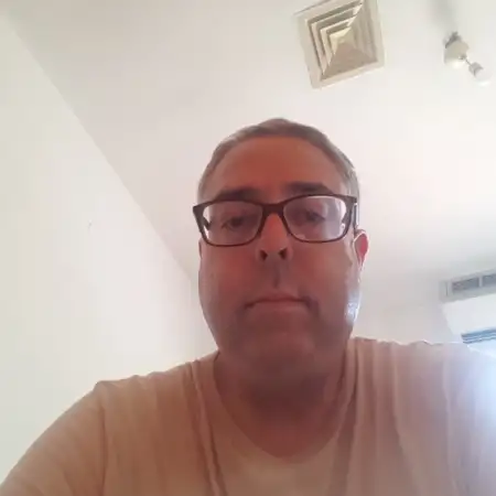 גל, 52Hod HaSharon, Israel