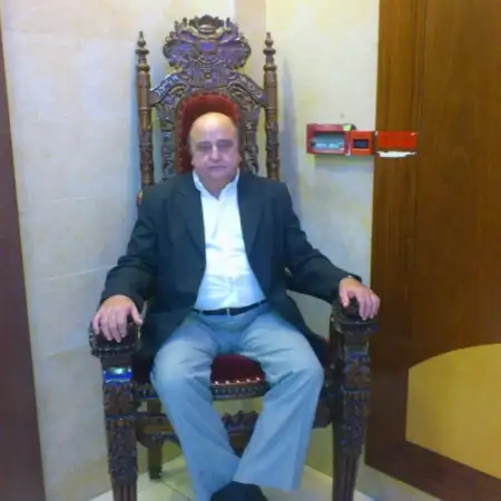 Mark, 71Givatayim, Israel