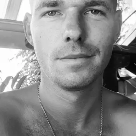 Maksim, 33Tel Aviv, Israel