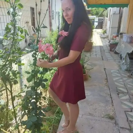 Irina, 45Ashkelon, Israel 