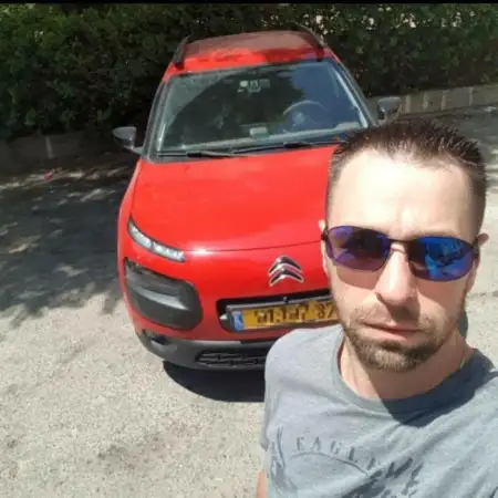 Victor, 39Ashdod, Israel 