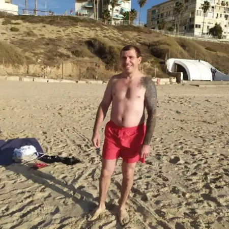 Dmitriy, 35Haifa, Israel 