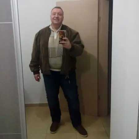 Yakov, 62Petah Tikva, Israel
