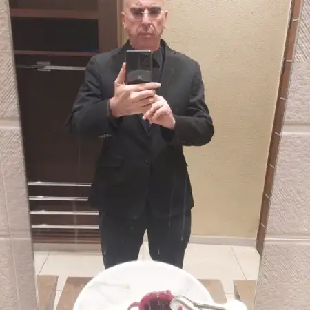 Ofer, 63Petah Tikva, Israel