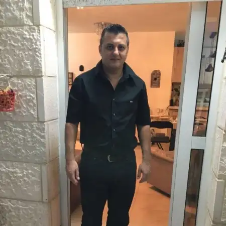 oren, 54Petah Tikva, Israel 