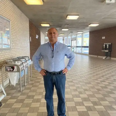 Ilya, 57Canada