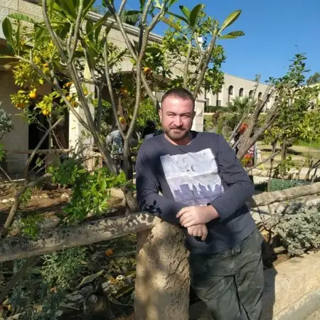 Grigoriy, 56Haifa, Israel 