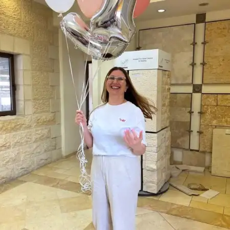 אביבית, 54Jerusalem, Israel