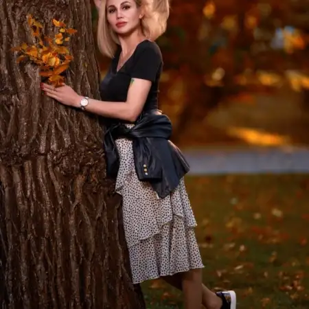 Anna, 44Tel Aviv, Israel 