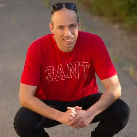 Avi, 47Raanana, Israel 