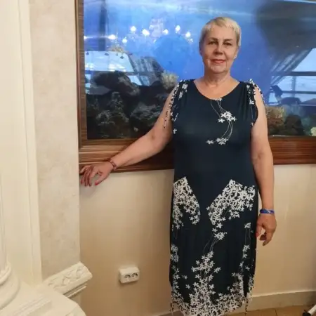 olga, 74Taksimo, Russia 