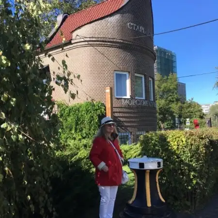 Lusia, 46Russia 