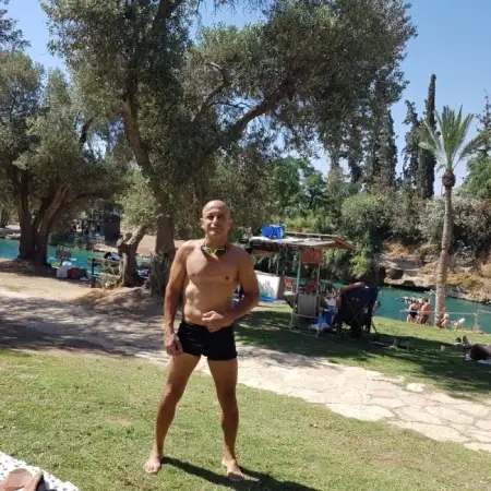 יאיר, 60 Rishon LeZion, Israel