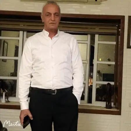 אלי, 71Bat Yam, Israel