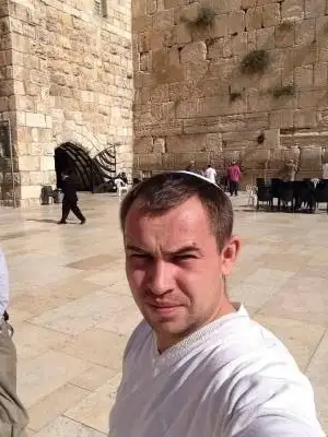 Aron, 41Bat Yam, Israel 