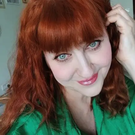 Elena, 54UK 