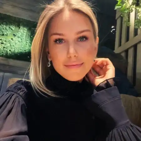 Elizabeth, 49Moscow, Russia 