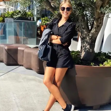 Elizabeth, 49Moscow, Russia 