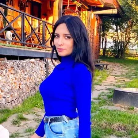 Elena, 45Moscow, Russia 