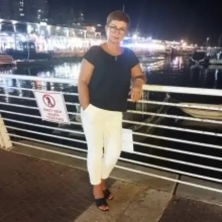 Svetlana, 64