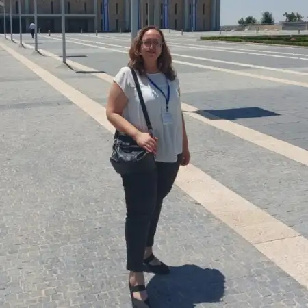 Larisa, 52Ashdod, Israel 