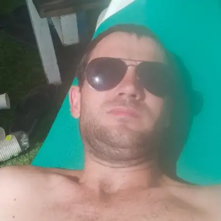 Roman, 33Tel Aviv, Israel 
