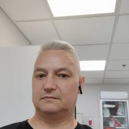 Aleks, 53Migdal aEmek, Israel 
