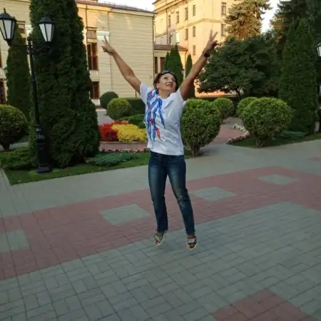 Yuliya, 56Russia 